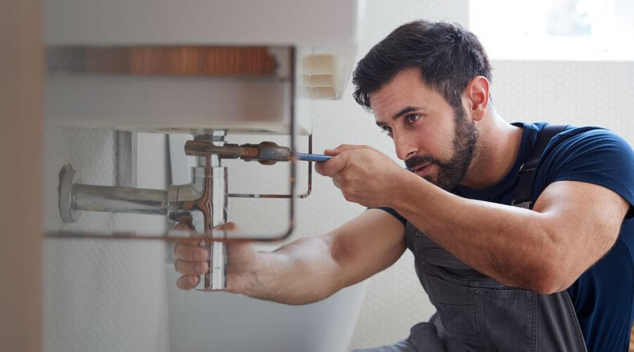 Water heater thermostat replacement in Providence, RI